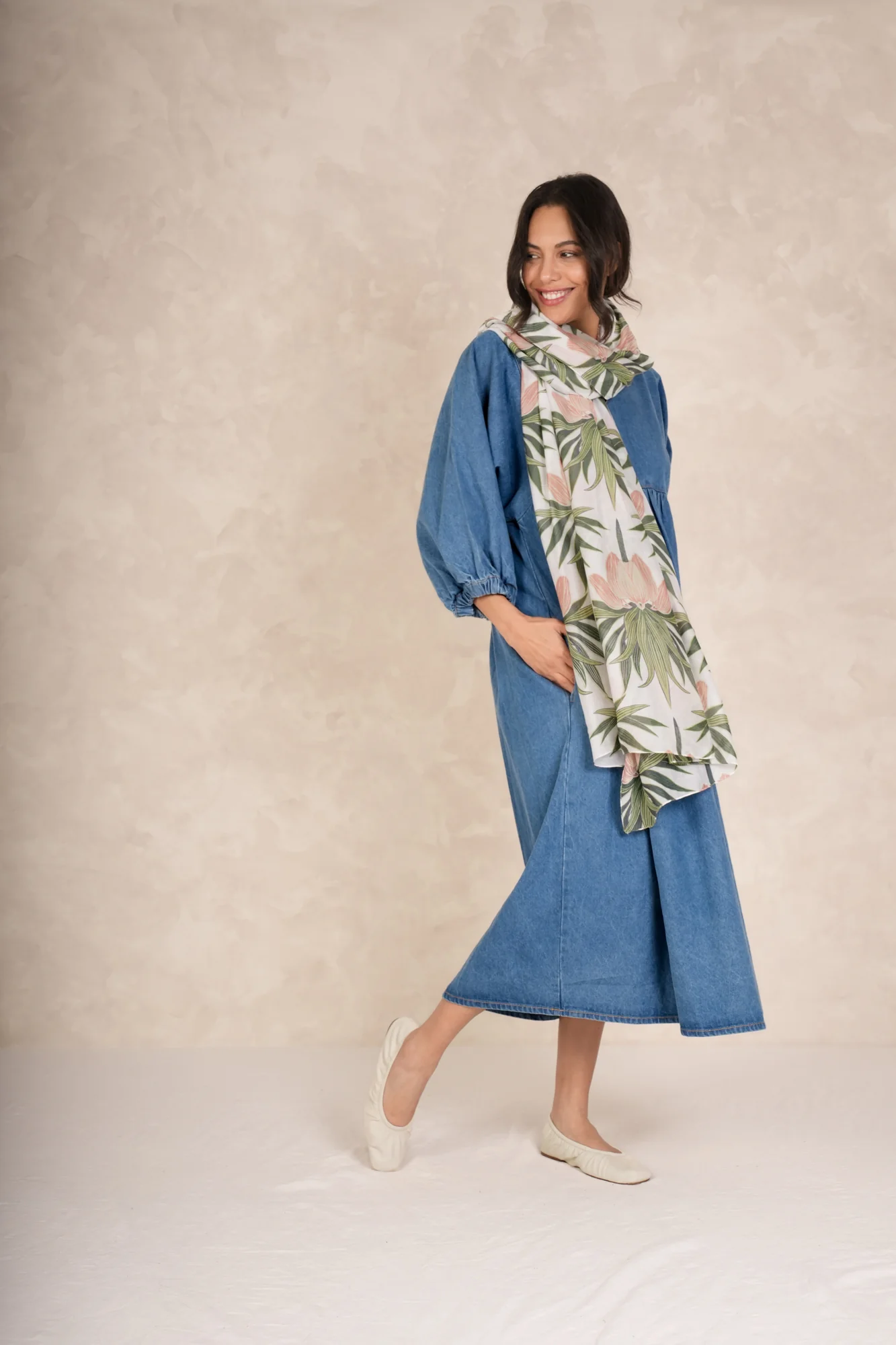 Deco Bud Ivory Scarf - Image 4