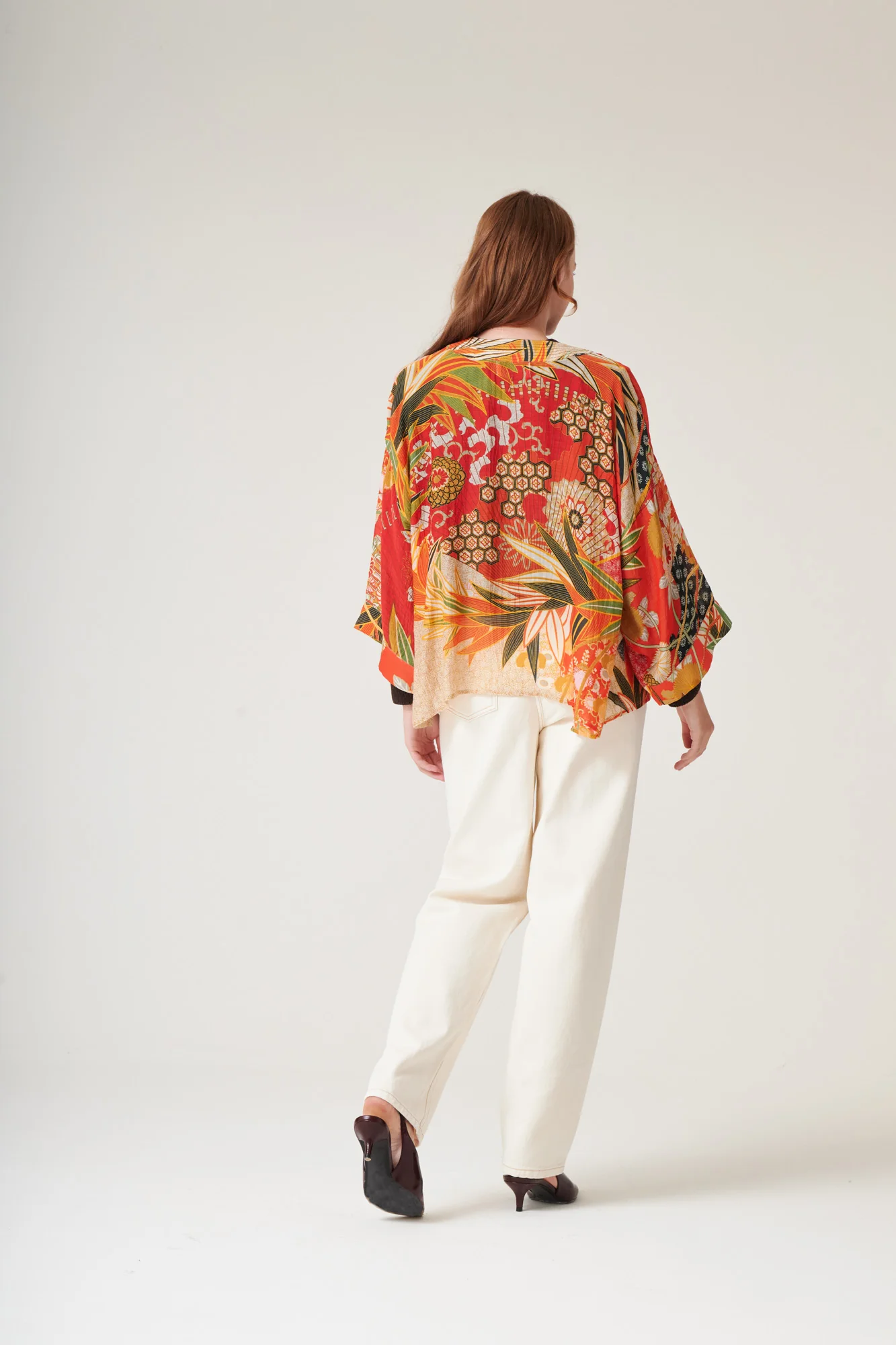 Fans Scarlet Kimono - Image 5