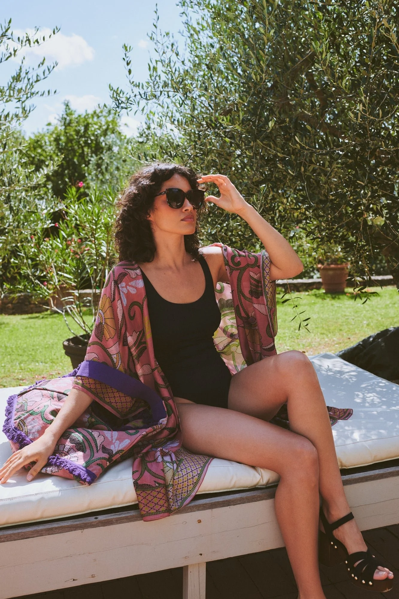 Giant Kantha Dusk Throwover - Image 2