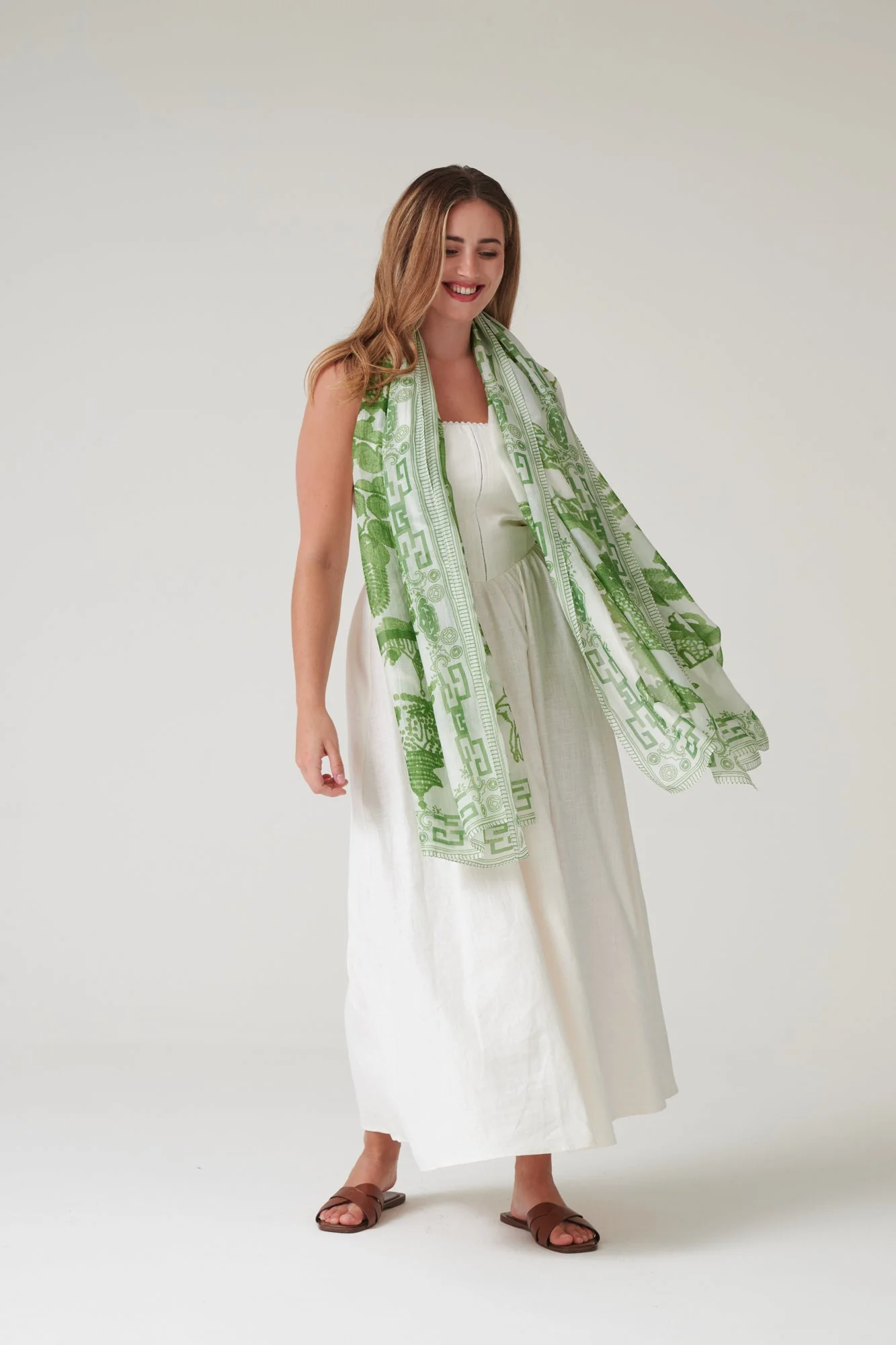 Giant Willow Green Scarf - Image 3