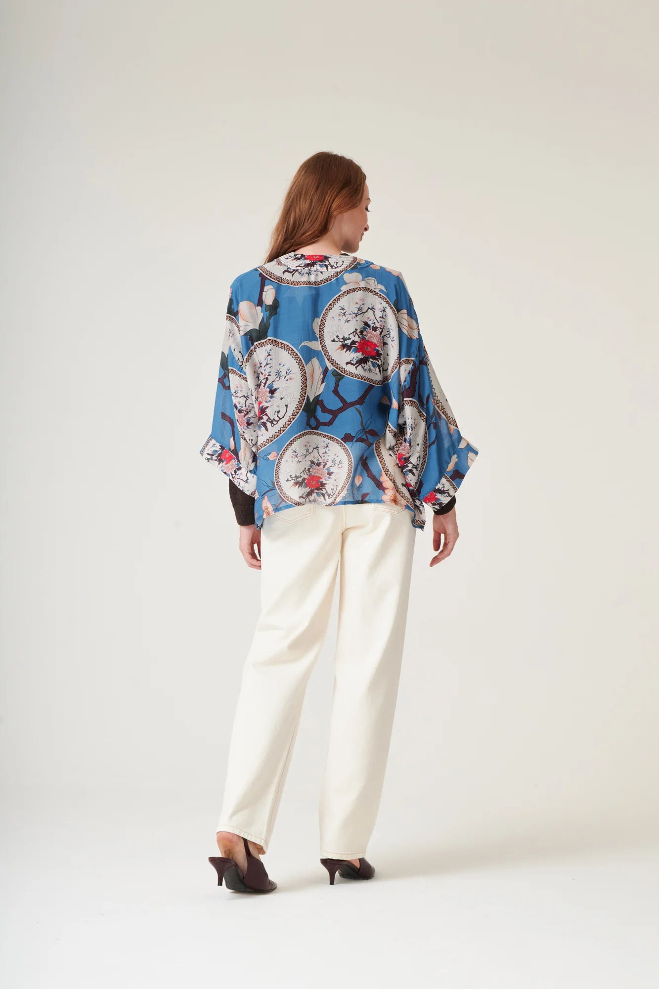 Magnolia Plates Blue Kimono - Image 3