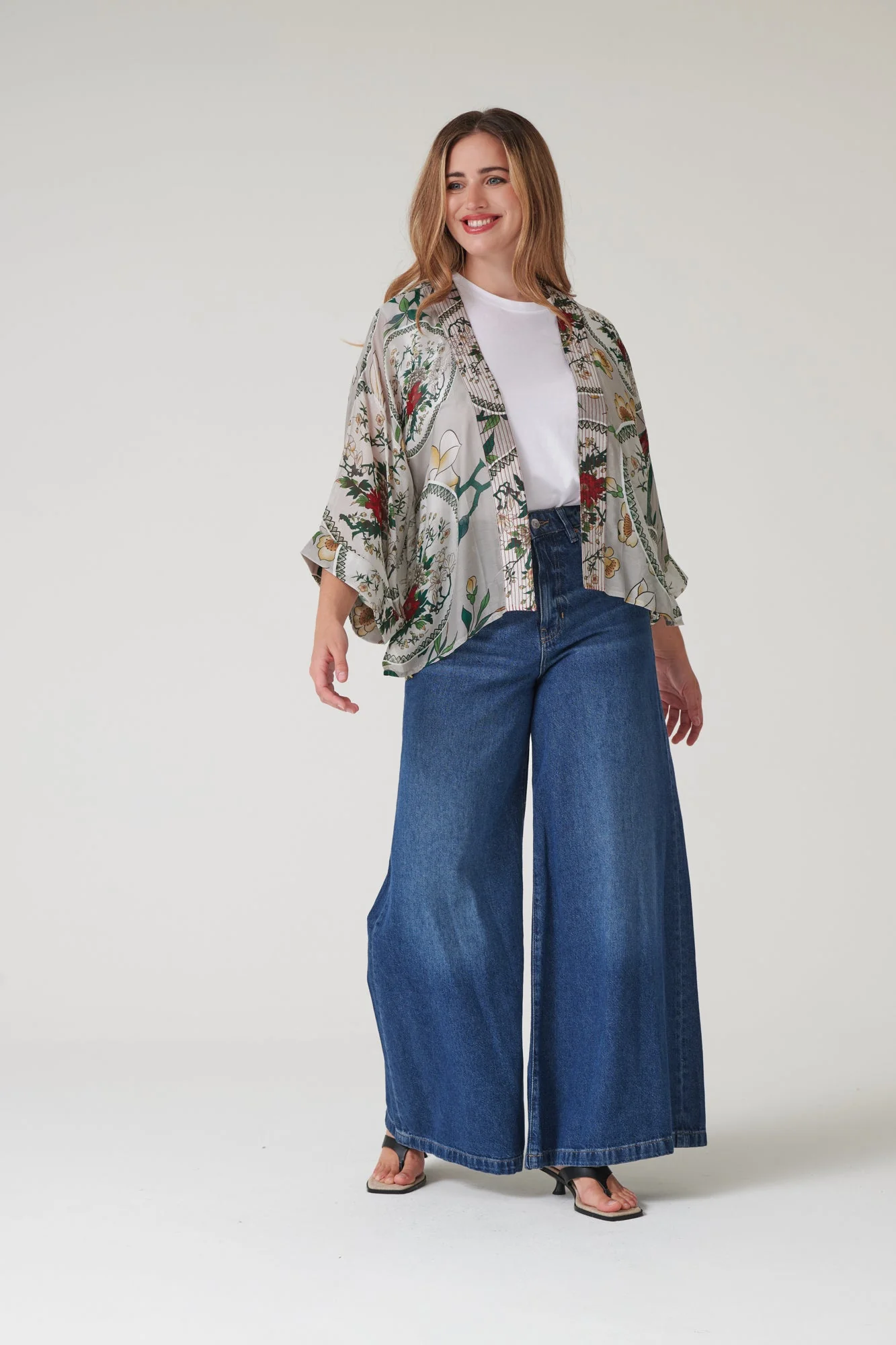 Magnolia Plates Putty Kimono - Image 4