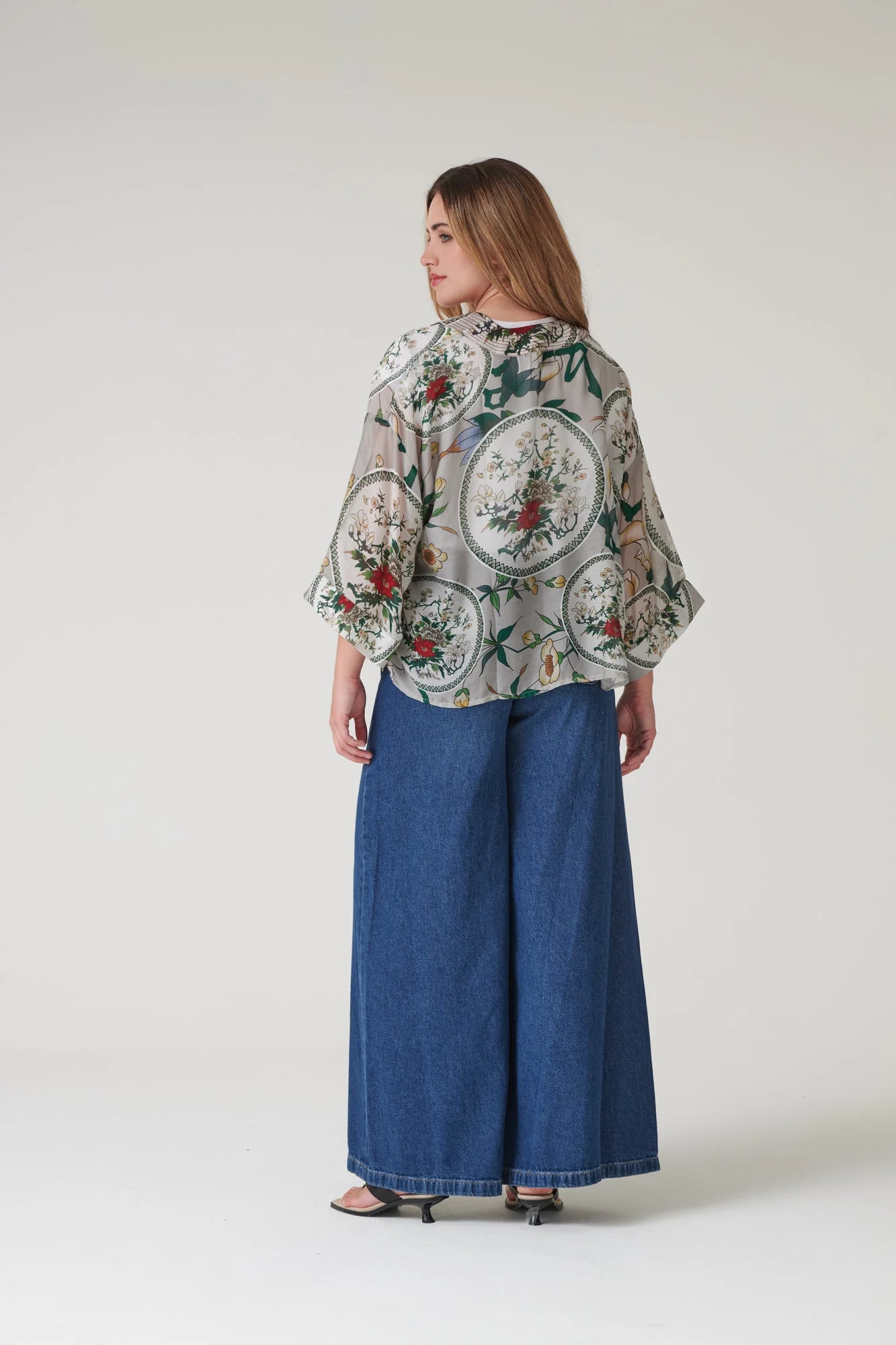 Magnolia Plates Putty Kimono - Image 9