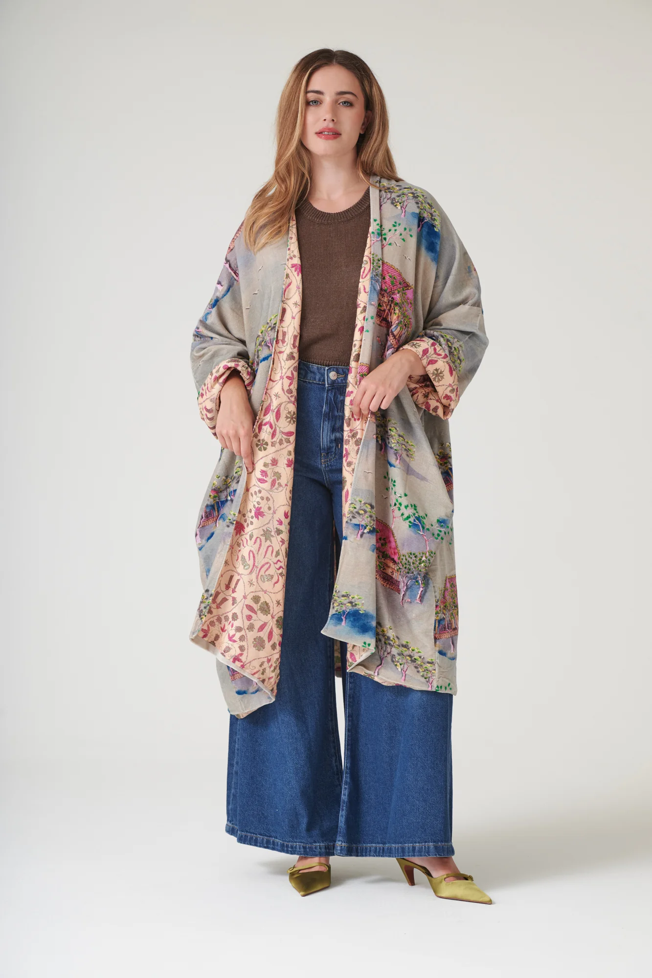 Oriental Landscape Grey Velvet Grande - Image 2