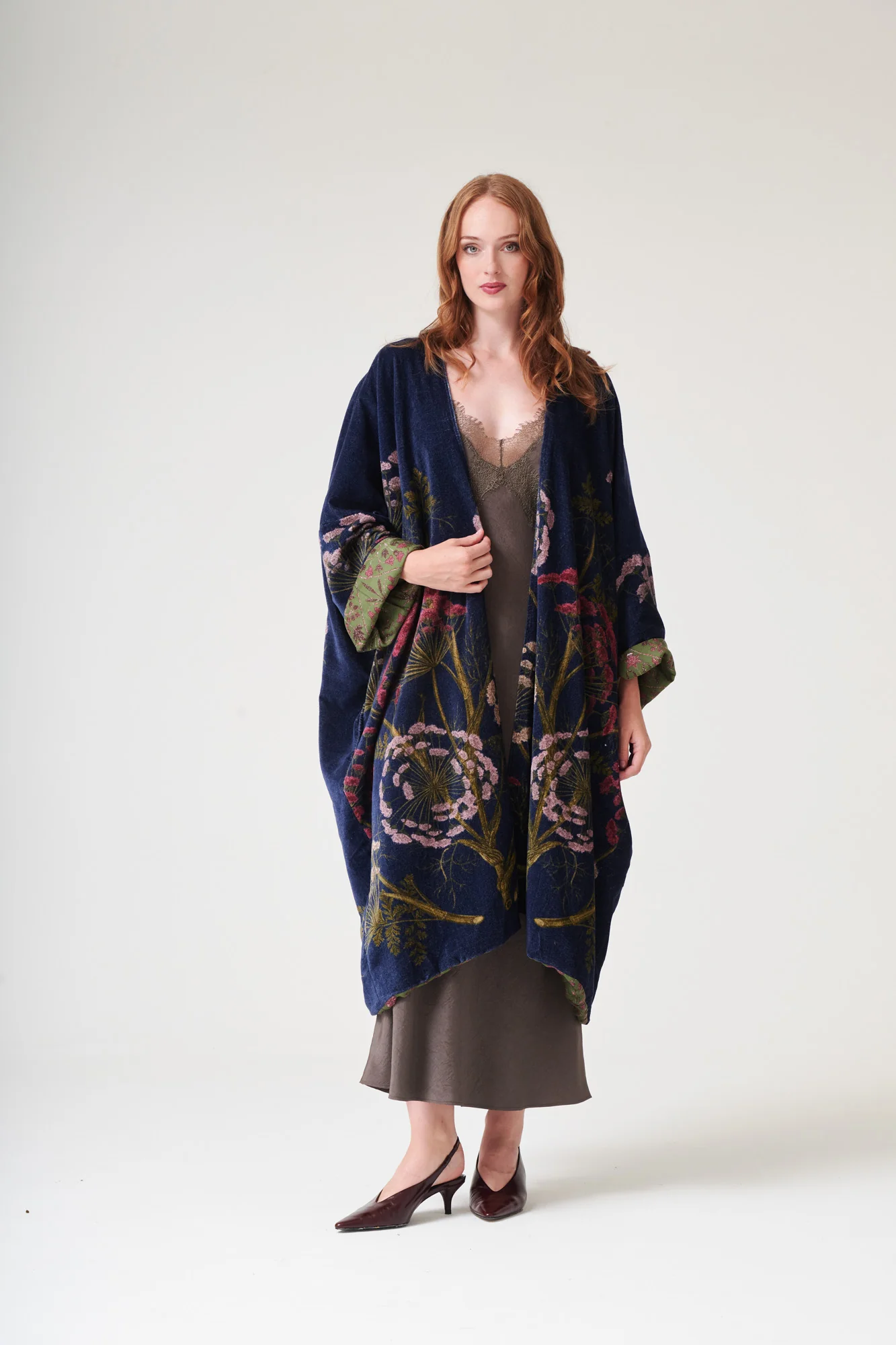 Parsley Seed Navy Velvet Grande - Image 2