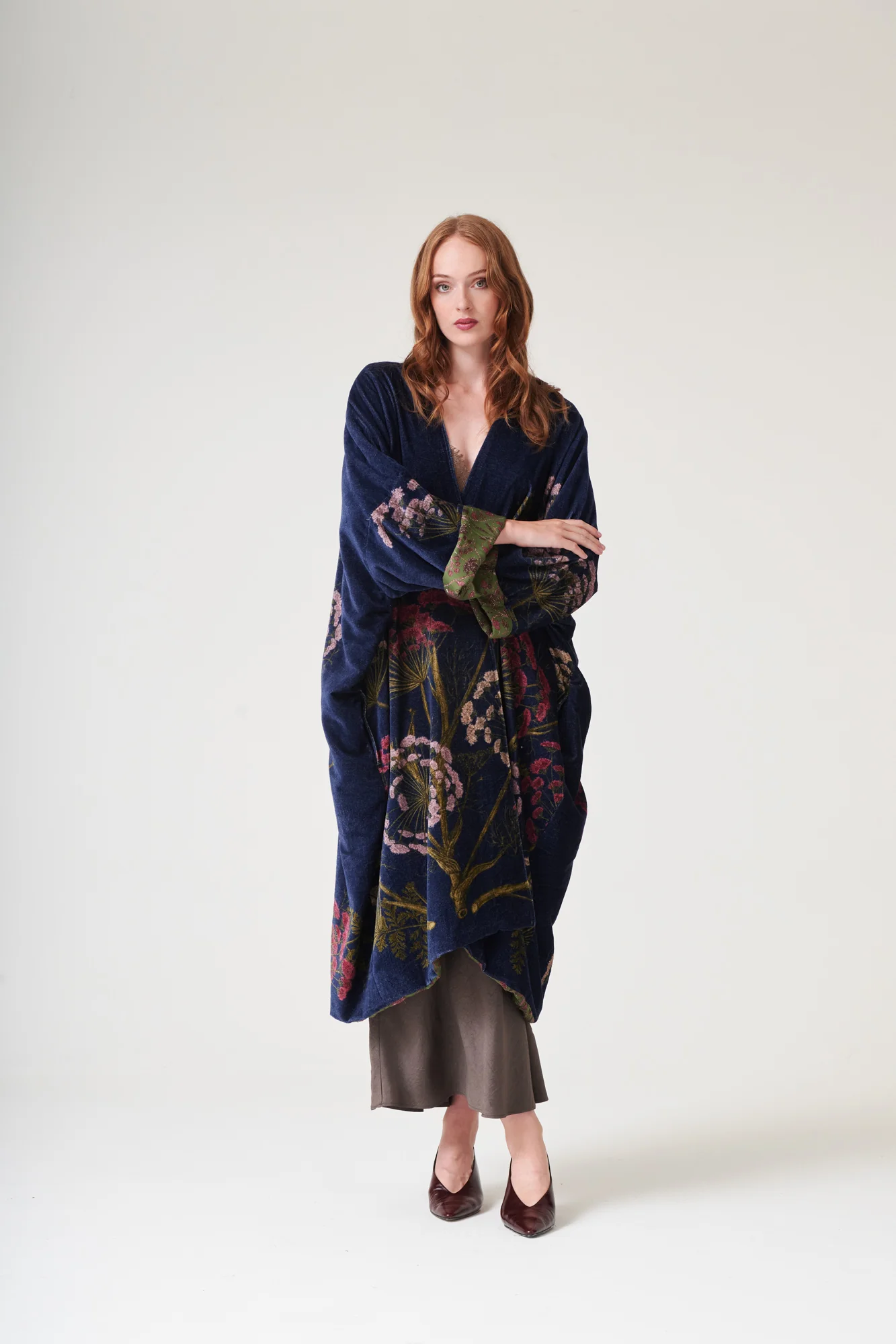 Parsley Seed Navy Velvet Grande - Image 3