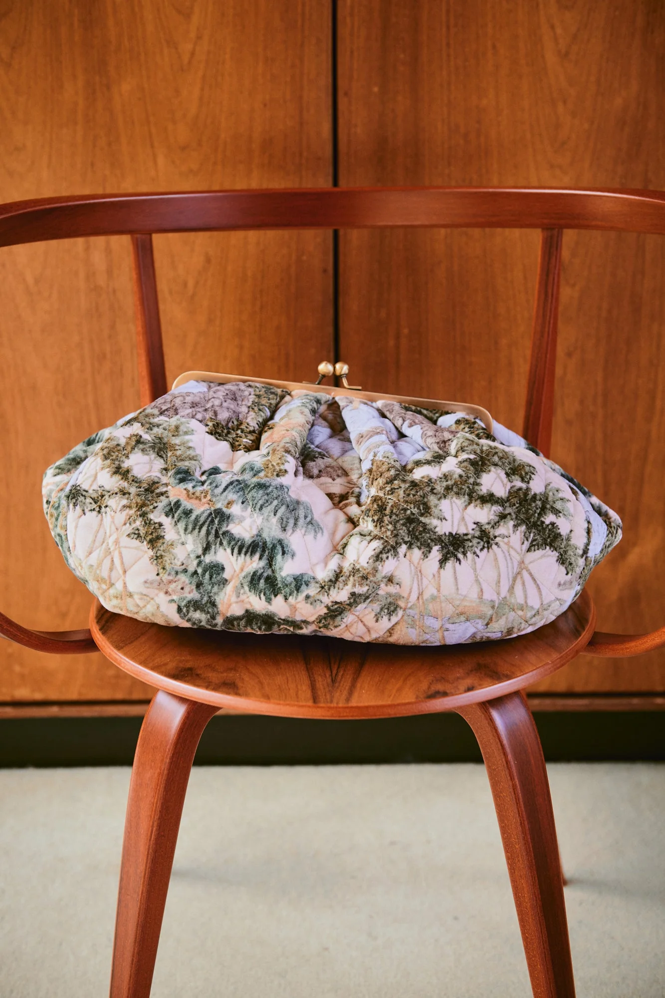 Rivers and Trees Natural Quilted Velvet Kiss Lock Bag - Image 3