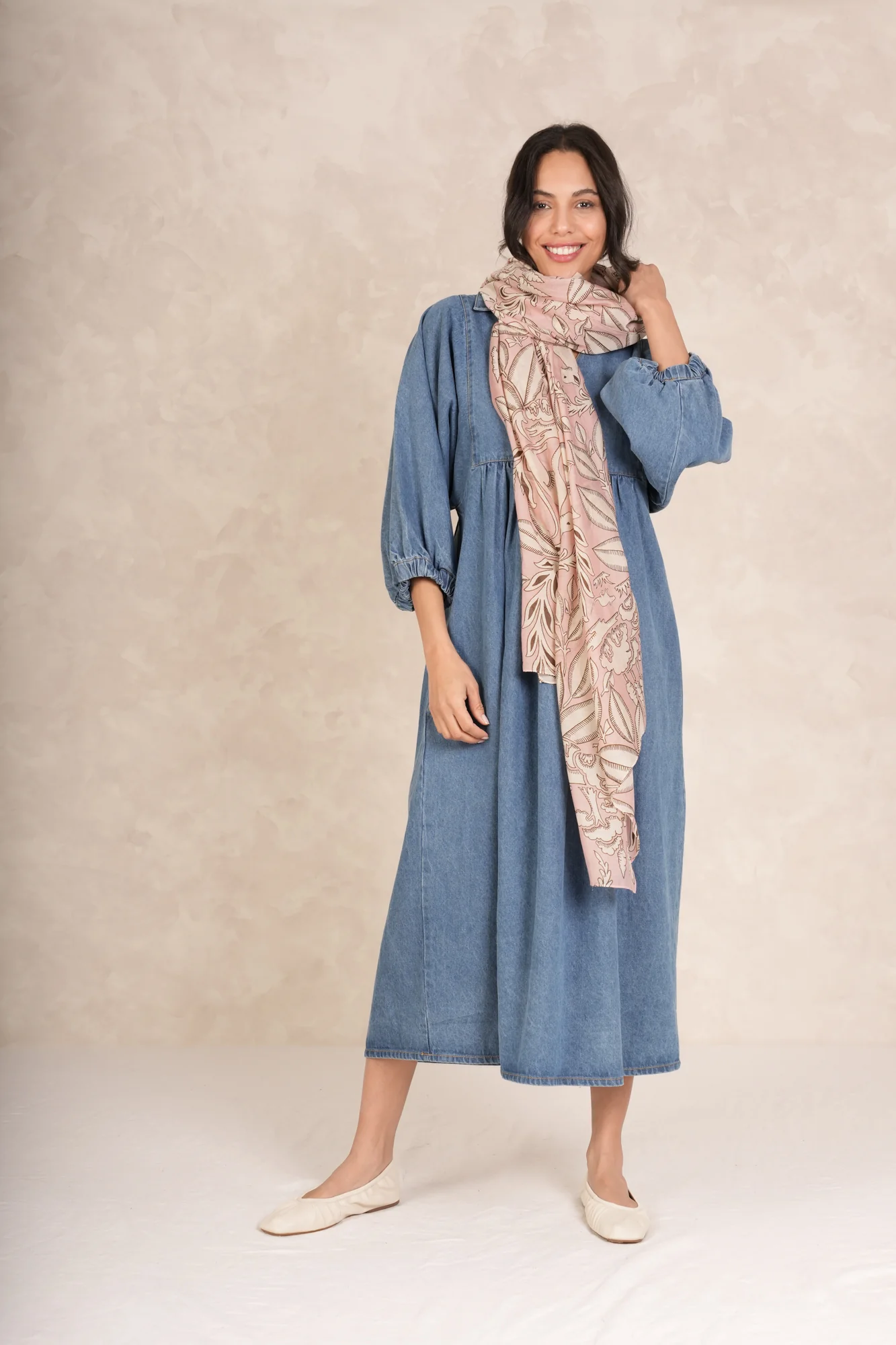 Sphinx Pink Scarf - Image 2