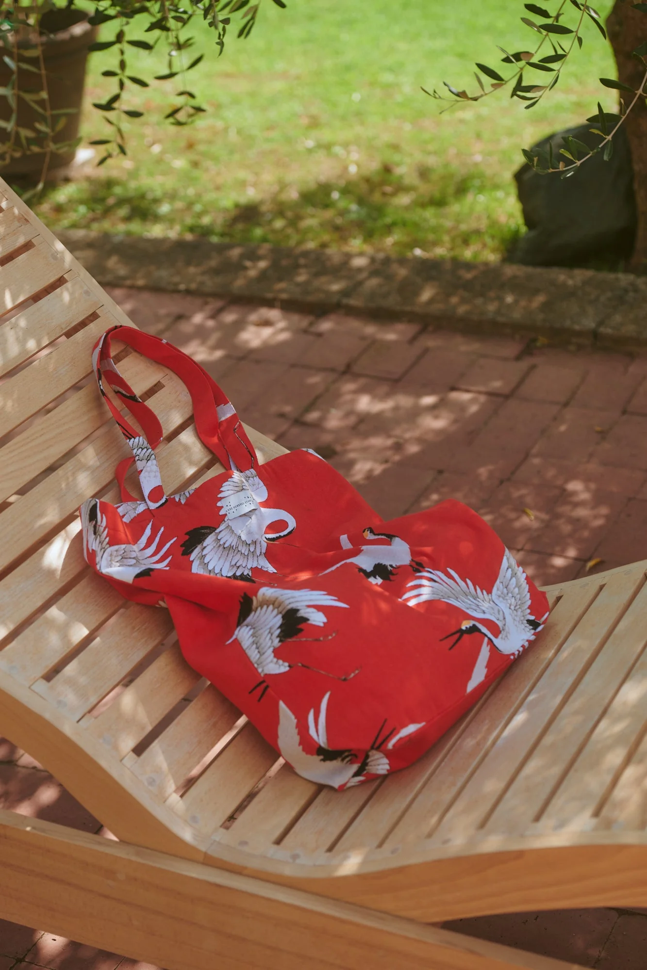 Stork Scarlet Canvas Bag - Image 2